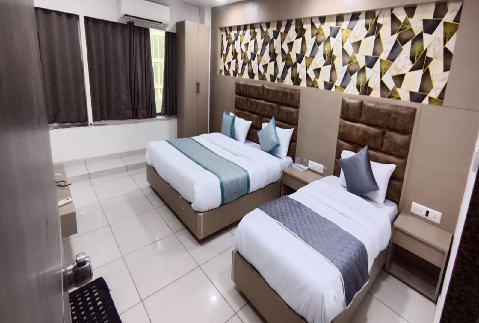 Hotel Nest View Ahmedabad Extérieur photo